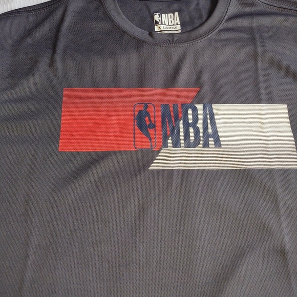 NWT NBA Blue Red Short Sleeve T Shirt Size XL - Picture 1 of 4